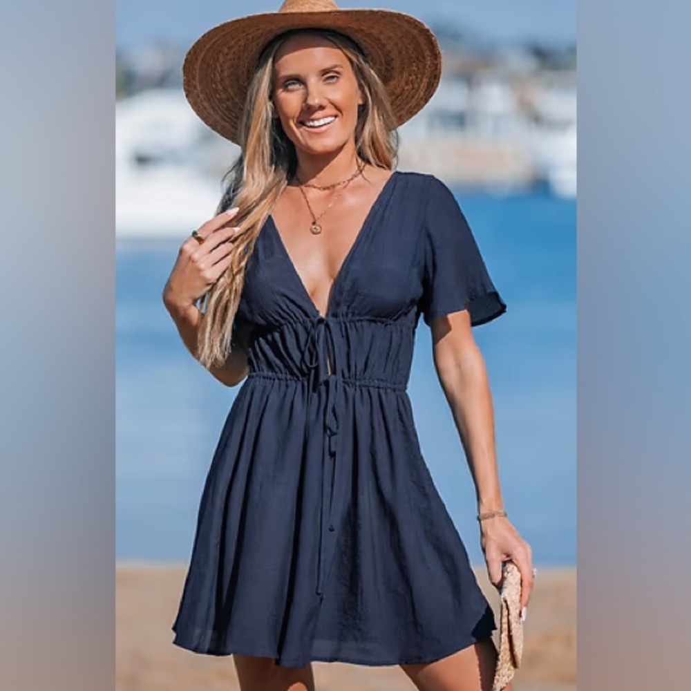 Cupshe Navy Blue V-Neck Swim Coverup
